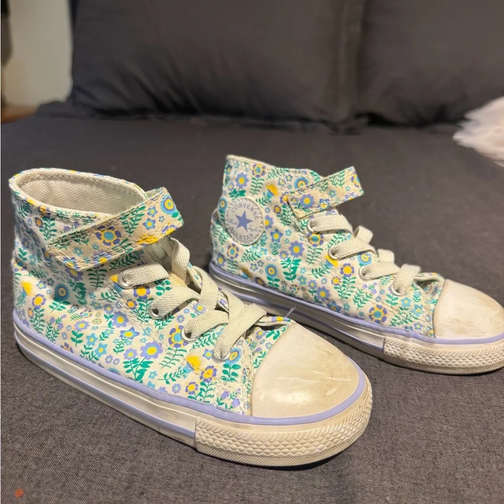 Converse Kids Floral High-Top Sneakers - White/Green/Yellow (size 10)